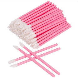 Vienkartiniai aplikatoriai visažo ar blakstienų meistrėms.